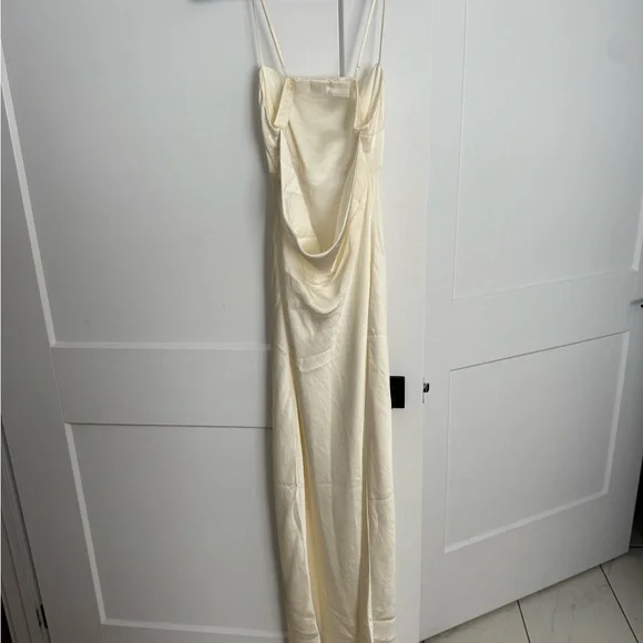 Abercrombie & Fitch White Dress with Spaghetti Straps - Picture 2 of 4